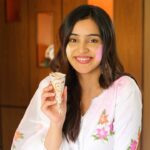 Ankitta Sharma Instagram - #Ad Holi is incomplete without the yummy Cornetto Royal Kulfi! Get your hands on this amazing cone and make your Holi extra special and colourful! @cornettoindia🍦🌈✨💕 #CornettoIndia #HoliCornettoWali #DesiTreat #KulfiInACone #HappyHoli #Holi2022 #Holi #HoliCelebrations #FestivalOfColours #CornettoRoyalKulfi #CornettoKulfi #HoliInACornetto #CornettoHoli #NewLaunch #Kulfi