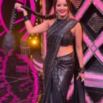 Antara Biswas Instagram - Beauty is A Light In The Heart 🖤🖤🖤… #dayan #nazar #mohana #monalisa #smartjodi #starplus #love #my look Styled by: @harshalds Mua: @sachinmakeupartist1 Hairstyling: @shab_qureshi786 📸: @deepakpathak663