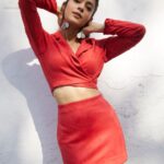 Anya Singh Instagram - Red riding with no hood 👗- @sanamratansi 👱‍♀️- @hairstories_byseema 💄- @makeupwali dress : @emblaze_mb @amigos.rizwan earrings : @varnikaaroraofficiall