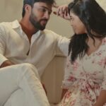 Arav Instagram - Start the weekend with the vibe of #VaaManavaazha ❤️❤️ Watch it on ▶️ https://youtu.be/ThEOkBV7KK8 @thinkmusicofficial @donechannel1 @jehensaai @rajthillaiyampalam @iampriyankaathimmesh @v.s.anandhakrishna @narmi_x #arav #lovesongs