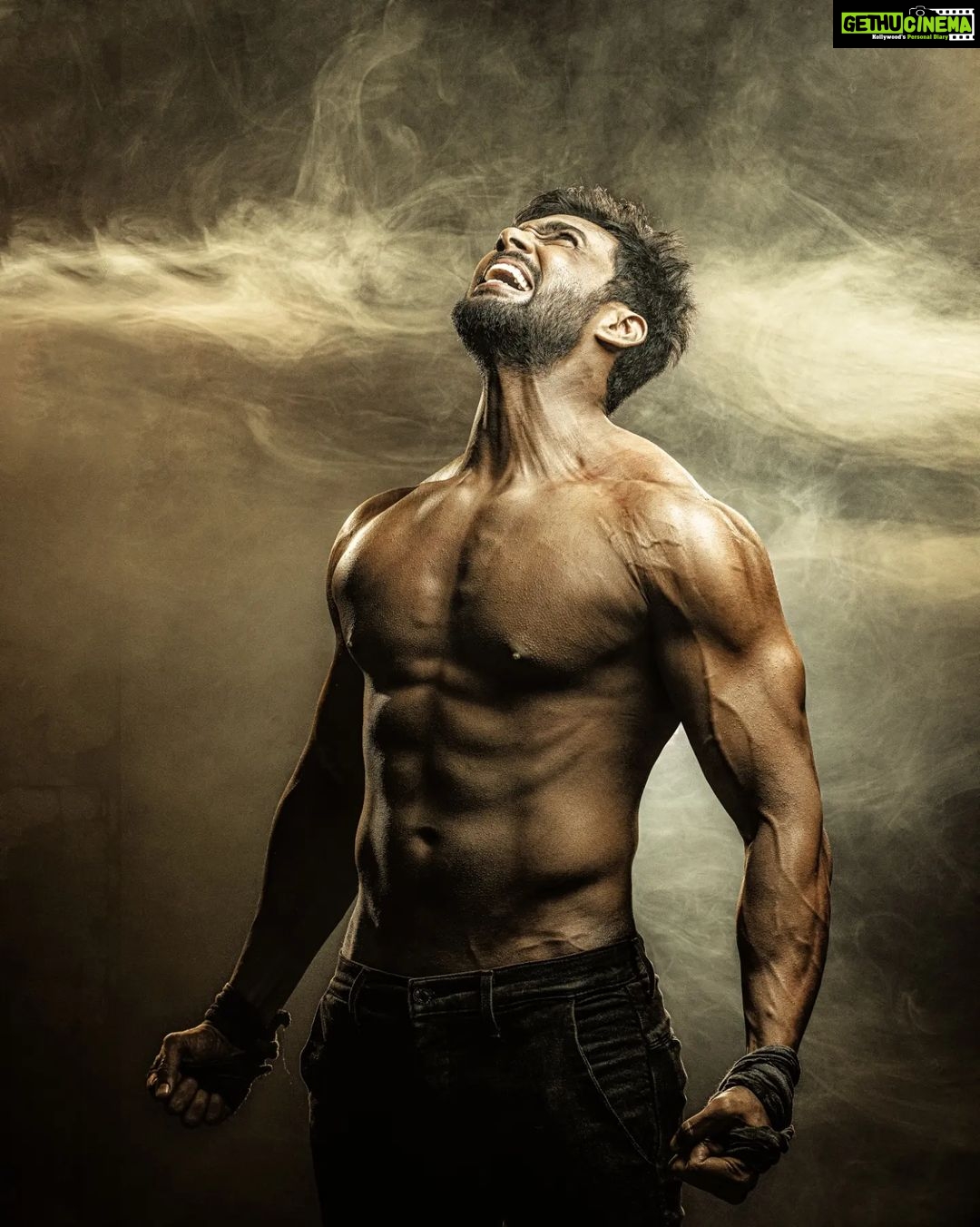 Arav - 40.3K Likes - It has always been a dream to do a Physical transformation. Just like everyone, covid hit me too badly.
But then I wanted to rise back STRONGER💪💪, That's when I decided, I need to transform not just physically but also mentally. Here is the result of my 6 months of sheer hardwork and dedication.
Thanks to my mentor @doctor.rahul and my family for all the support.
Photography - @v.s.anandhakrishna
Stylist - @pravin_sukra
H&M - Sam
Much Love❤️
Arav
#arav #aravtransformation #fitnessmotivation #fitness #fitnessgoals #bodybuilding #lifegoals