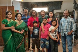 Aravind Akash Instagram - Unexpected surprise visited by @silva_stunt on abhiyum Naanum set today ❤️@suntv @visiontimethamizh #surprisevisit