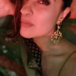 Archana Instagram - May we all #dream with our eyes open! . . . #berad #dreamy #dontgiveup #bindi #desigirl #desi #indian Juhu Beach