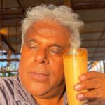 Ashish Vidyarthi Instagram – Cold coffee during a cool sunset…🏝☕️
Guess where in Goa?😉
#reels #goa #goaindia #goapanjim #goadiaries #goavibes #goabeach #sunset #cool #reelitfeelit #reelindia #reelsinstagram #reelkarofeelkaro #goldenhour #trending #viral #friendship #love