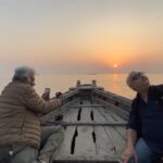 Ashish Vidyarthi Instagram - As the Sun rose over the Ganga… Magical… Alshukran Bandhu Ashwini Alshukran Zindagi… #hinducollege #delhi #hinduite #ganga #bihar #patna #bihartourism #wanderer #river #travel #boatride #earlymornings #banksofganga #trending #namamigangey #friendship