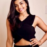 Ashna Zaveri Instagram - Life isn't finding shelter in the storm. It's about learning to dance in the rain. ― Sherrilyn Kenyon