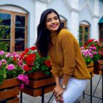 Ashna Zaveri Instagram - Be like a flower, survive the rain but use it to grow.🌸