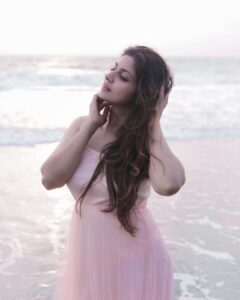 Athmiya Instagram - So u dive into the sea and u dive so deep .. 🌊💎
@_zastra 💎