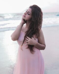 Athmiya Instagram - So u dive into the sea and u dive so deep .. 🌊💎
@_zastra 💎