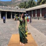 Athulya Ravi Instagram – Happy #mahasivaratri !! #aumnamahshivaya 🥰 peace,happiness and prosperity always 🤗
Salwar @athibaa_ 👗❤️
Earrings @tayshabytanyaa ❤️