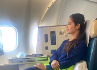 Avika Gor Instagram - Here I come! 💖 @srilankanairlinesofficial #NamastefromSrilanka #IflySriLankan #SriLankanAirlines #SriLankanAirlinesIndia