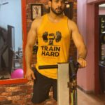 Bharath Instagram - Never underestimate the investment you make in yourself !! Keep calm and train hard. Time to march forward . #goals #fitness #lovemyjob #focused #march #positivevibes #post #instagood #week3 #progress