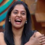 Bindu Madhavi Instagram – Weekend episode !! Yayyy!!! Her smile ♥️

#bindumadhavi #bbteluguott #biggboss5 #BiggBossNonStop #biggbossnonstoptelugu