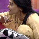 Bindu Madhavi Instagram – Queen if hearts 💕

#bindumadhavi #bbteluguott #biggboss5 #BiggBossNonStop #biggbossnonstoptelugu