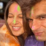 Bipasha Basu Instagram - Happy Holi ❤️ #monkeylove #happyholi2022