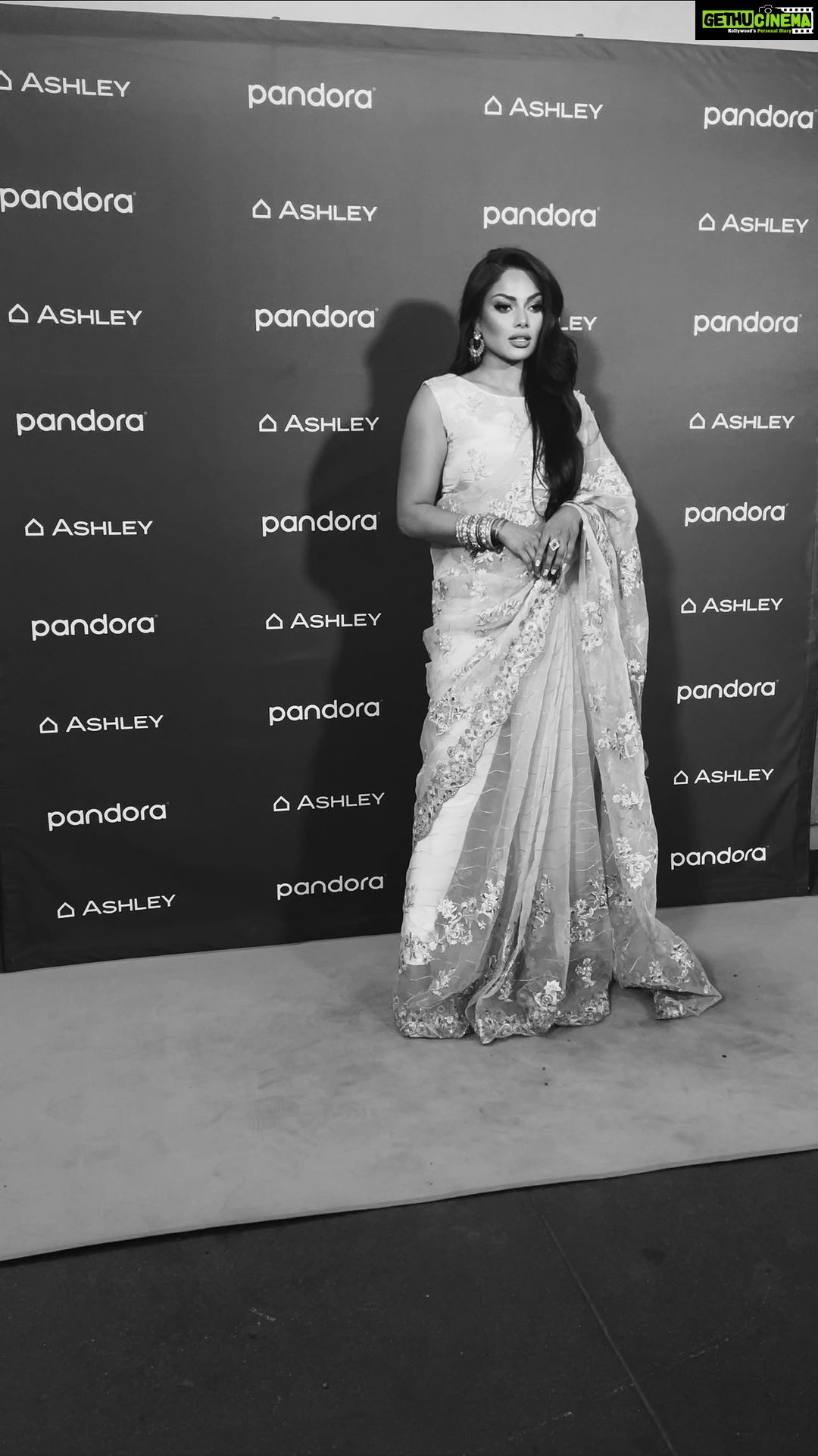 Chandrika Ravi Instagram - I put on for my city. Wearing @reeshma_london