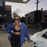Chandrika Ravi Instagram - Fill her up baby @FashionNova