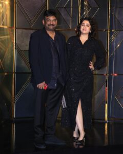 Charmy Kaur Instagram - Team #LIGER 💕
Happy birthday @apoorva1972 
Thanks For such a fun nite .. got to post more pics 😍

Thanks a lot @harmann_kaur_2.0 for making us look so stunning 😘😘😘

#mumbai