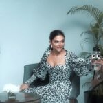 Deepika Padukone Instagram - What should I name my sipper? #JustTheTwoOfUs