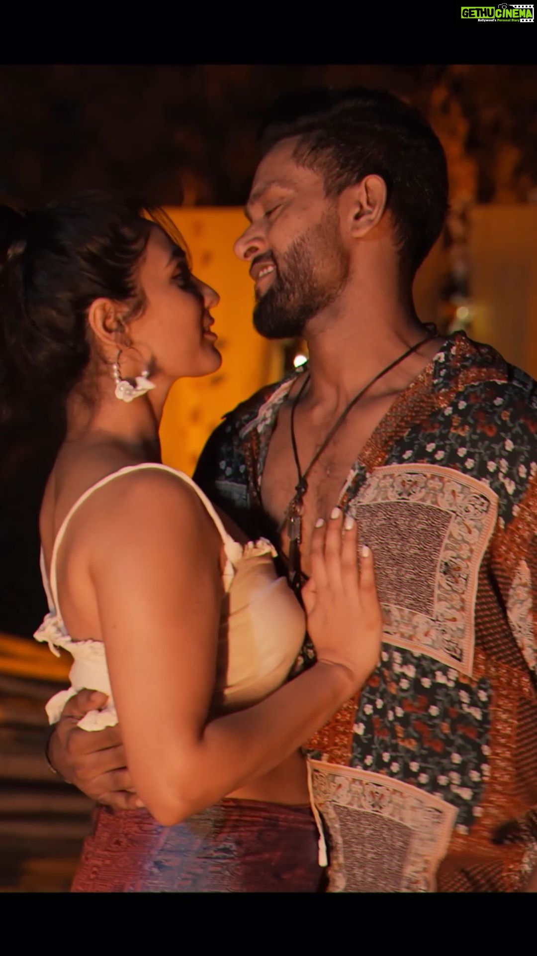 Deepti Sati Instagram - Full video out SoonπΊπ»ππΌβ€οΈ #emiliana β¦β¦ Are you guys excited ? π€π . . . π₯ @rajiv_kingsunited @ritesh_the_kings My Team πΊπ»ππΌ - @tanyabhushan @swapnil_thekings @rajadas_thekings Make Up - @ruchiimhatre . . . . . #emiliana #dancecover #dancevideo #sureshmukund #reels #dancereel #reels #reelitfeelit #duodance The Kings Dance Studio Andheri