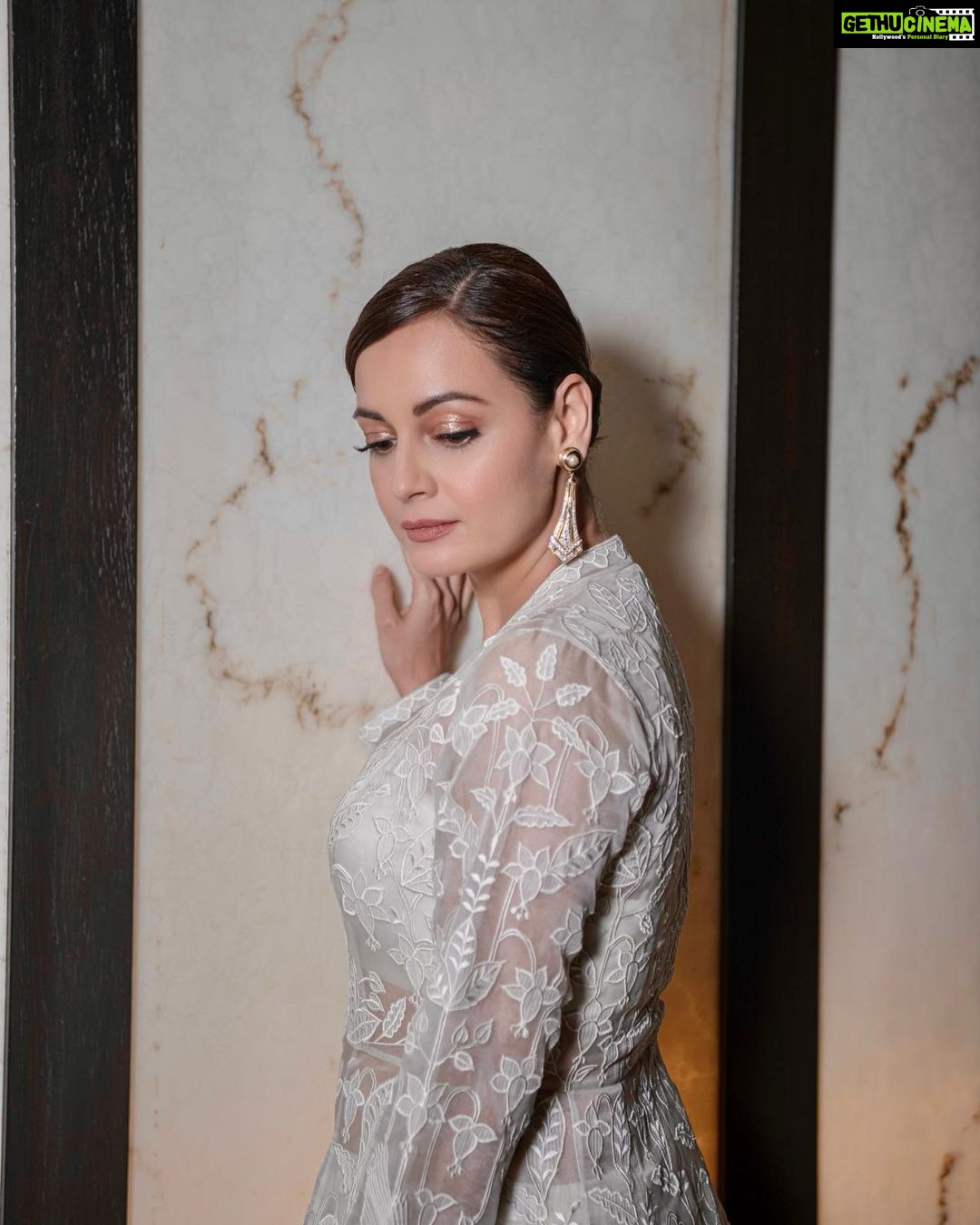 Dia Mirza Instagram - A swan song in @anitadongre ✨🤍 Love the beauty and elegance of a monotone white look especially when it is adorned by gorgeous motifs of birds and flowers using the craft of appliqué. Perfect for a summer occasion! And what i love most about an Anita Dongre ensemble is that it comes with pockets - perfect for someone like me who is always on the go! #MammaAtWork #DressUp #Handcrafted #MadeInIndia Outfit Courtesy @elevate_promotions Jewellery by @viangevintage Styled by @theiatekchandaney Assisted by @jia.chauhan MUH @shraddhamishra8 Managed by @shruti8711 @exceedentertainment Photos by @rishabhkphotography