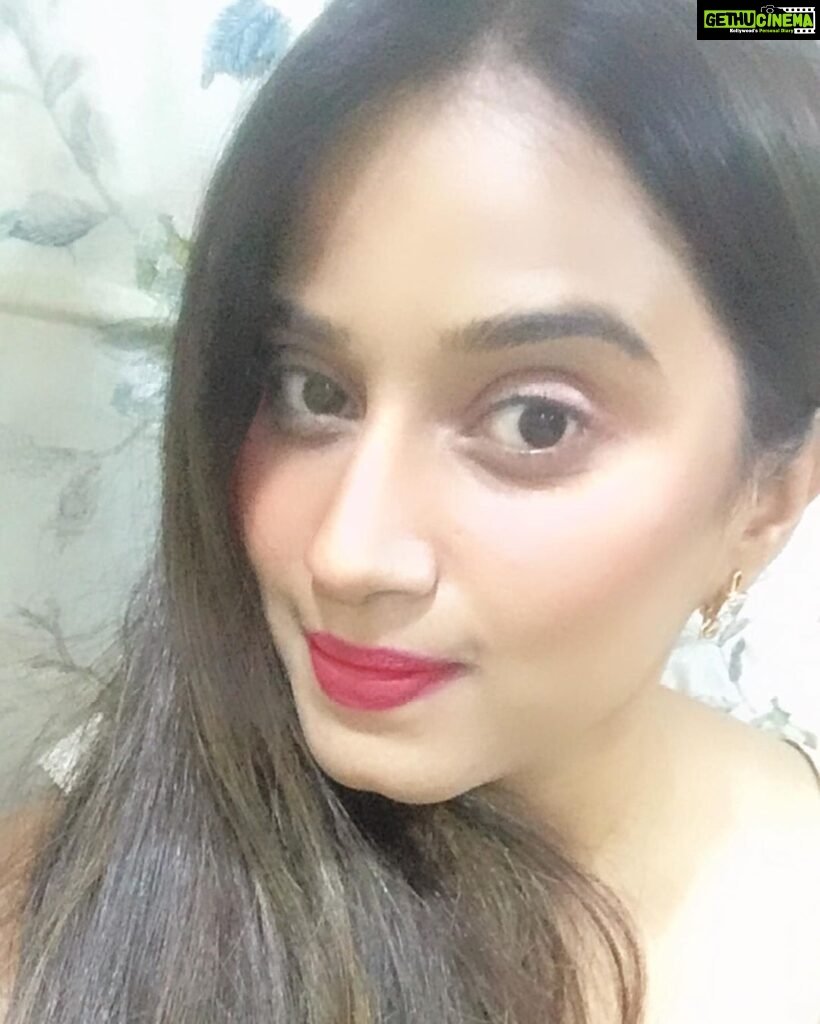 Actress Dimple Chopade HD Photos and Wallpapers May 2022 - Gethu Cinema