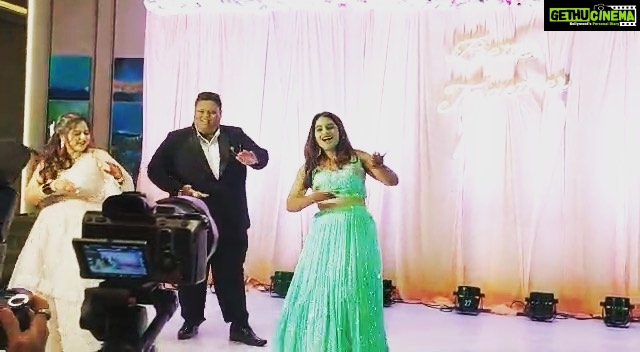 Dimple Chopade Instagram - #sisterswedding #sangeet #siblingact ❤️ Sayaji Pune