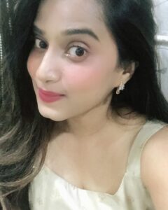 Dimple Chopade Instagram - Dimple dimple shining star 🌟😬

#besimplejustlikedimple ✨