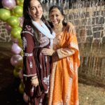 Dipika Kakar Instagram – Happy Birthday Mumaaa ❤️❤️❤️❤️
I Love u So muchhhh ❤️❤️❤️ Thank you for always being A best friend, the person I confide in, my support & My Best Mumma 😍
.
.
Happy Birthdayyyyyy once again.
.
.
.
Thank you for the lovely cake @umbare.sagar