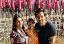Dipika Kakar Instagram - Happy Birthday Mumaaa ❤️❤️❤️❤️ I Love u So muchhhh ❤️❤️❤️ Thank you for always being A best friend, the person I confide in, my support & My Best Mumma 😍 . . Happy Birthdayyyyyy once again. . . . Thank you for the lovely cake @umbare.sagar