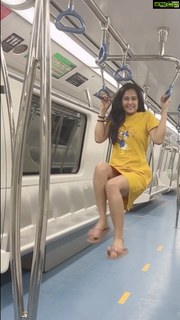 Disha Pandey Instagram - #progressiveindia #bengalurumetro 💃🏻🇮🇳 #proudindian #usepublictransportsavethecity Bangalore, India