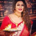 Divyanka Tripathi Instagram - Shivratri ki Shubhkaamnayen 😊🙏