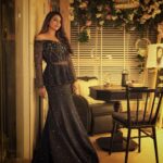 Divyanka Tripathi Instagram - From last evening... Photography @Yash_411 Outfit @poojapeshoriaofficial Accessories @limelightdiamonds Styled by @stylingbyvictor @sohail__mughal___ Makeup @sharukh_rocks902 Hair @karan_nkoli