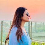 Divyanka Tripathi Instagram - My prankster photographer Mr Vivek Dahiya was clearly waiting for me to smile wider, so he can stealthily make me 'Eat the Sun'! 🙄 See next two pics and tell me if I'm wrong 🤨