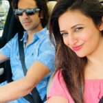 Divyanka Tripathi Instagram - Justa Selfie 😎🤳 #SundayOuting Car