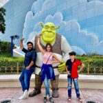 Erica Fernandes Instagram - Which is your favourite character? Alex / Po / Toothless / Shrek . . . . . . . . . . . #dubai #indiantravelblogger #travelbloggerindia #travelplaces #travelguides #travelcaptures #travelherenext #motiongare #ejf Motiongate - Dubai Parks & Resorts