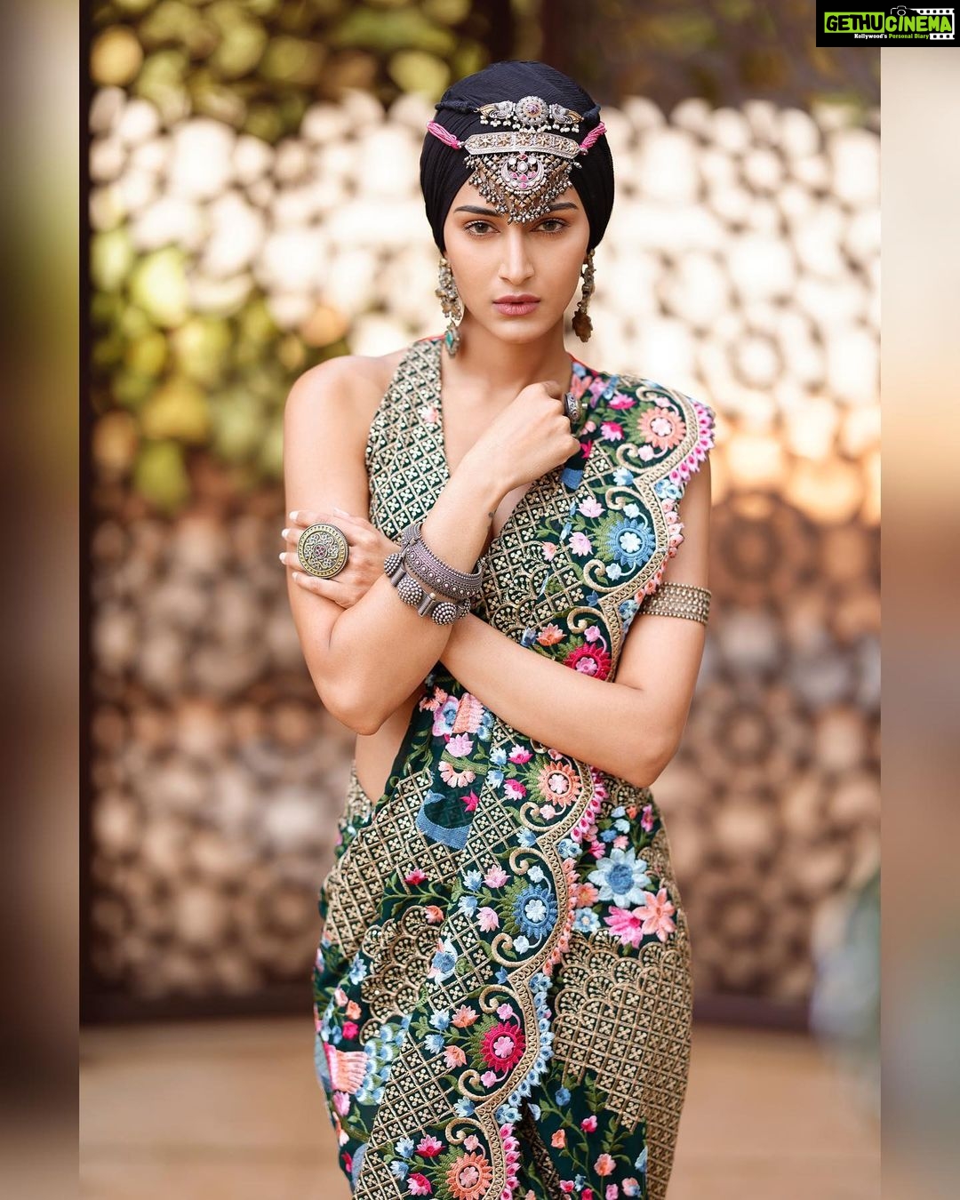 Erica Fernandes Instagram - They say be the best version of yourself but I say explore different versions of yourself to know which ones the best . . Shot by @prashantsamtani Hair @hair_by_rahulsharma Makeup @makeupbynayan Concept and styling @iam_ejf Outfit by @labeld Accessories by @sangeetaboochra @minerali_store @rubanaccessories Outfit courtesy @shrushti_216 Location partner @jwsahar . #ejf #photoshoot #fashion #actressstyle #actressgallery #fashionfeed #indianmodel #indianactor #sareefashion JW Marriott Mumbai Sahar