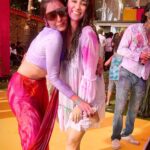Eshanya Maheshwari Instagram - Colors of happiness and joy are the most beautiful colours of life hope they stay forever in your life ❤️🧡💛💚💙💗💜 HAPPY HOLI TO YOU AND YOUR FAMILY ☺️ #happyholi #holi #holifestival #friends #holi2022 #esshanyamaheshwari #esshanya