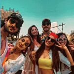 Eshanya Maheshwari Instagram - Colors of happiness and joy are the most beautiful colours of life hope they stay forever in your life ❤️🧡💛💚💙💗💜 HAPPY HOLI TO YOU AND YOUR FAMILY ☺️ #happyholi #holi #holifestival #friends #holi2022 #esshanyamaheshwari #esshanya