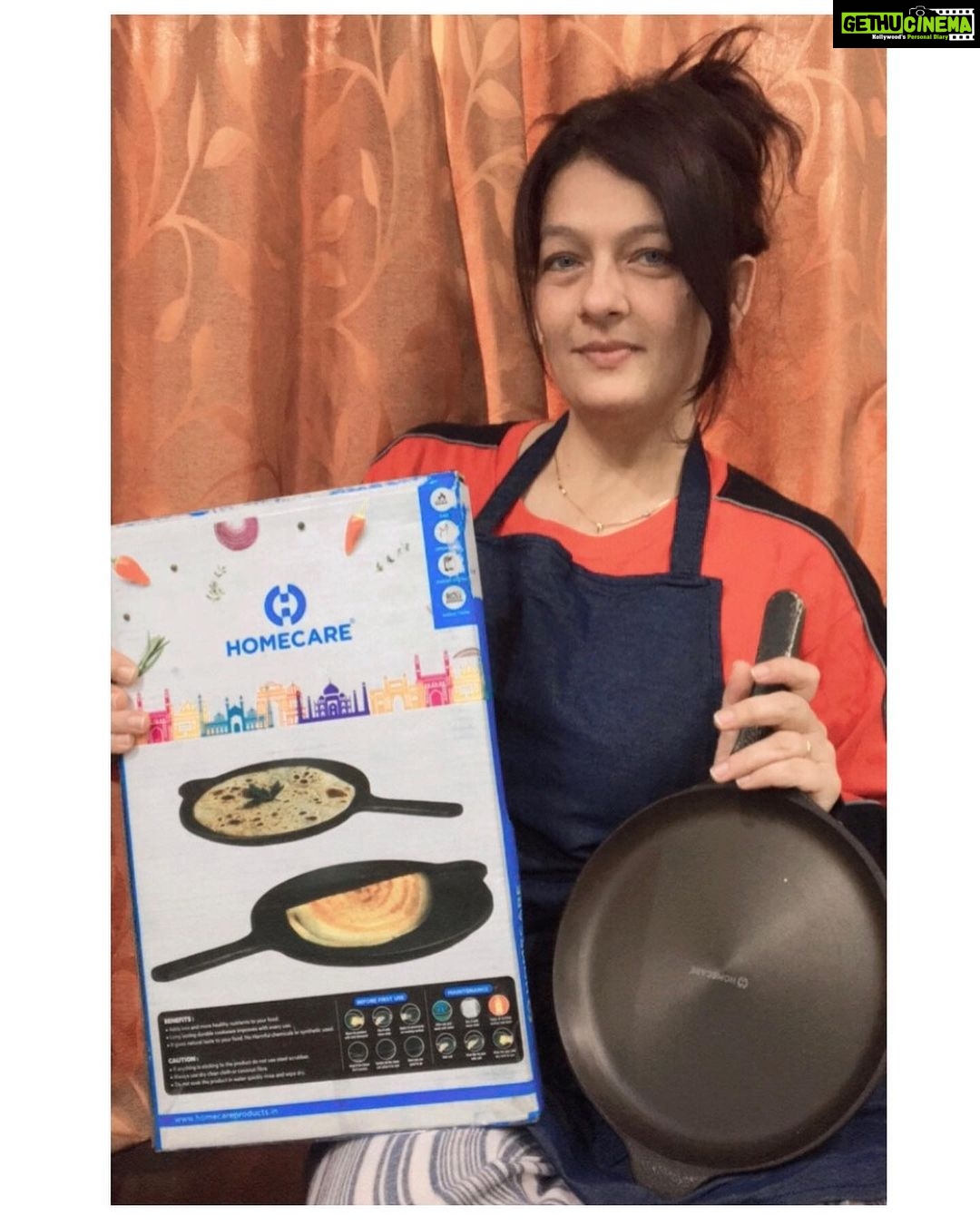 Falguni Rajani Instagram - Introducing Rosa Cast Iron Tawa i.e Roti and Dosa Cast Iron Tawa combined for the first time ever in India. @homecare_in #homecareproducts #dosa #dosatawa #roti #rotitawa #castiron #healthy #guiltfreeeating #kitchen #kitchenware #tasty #homecare #new #innovation