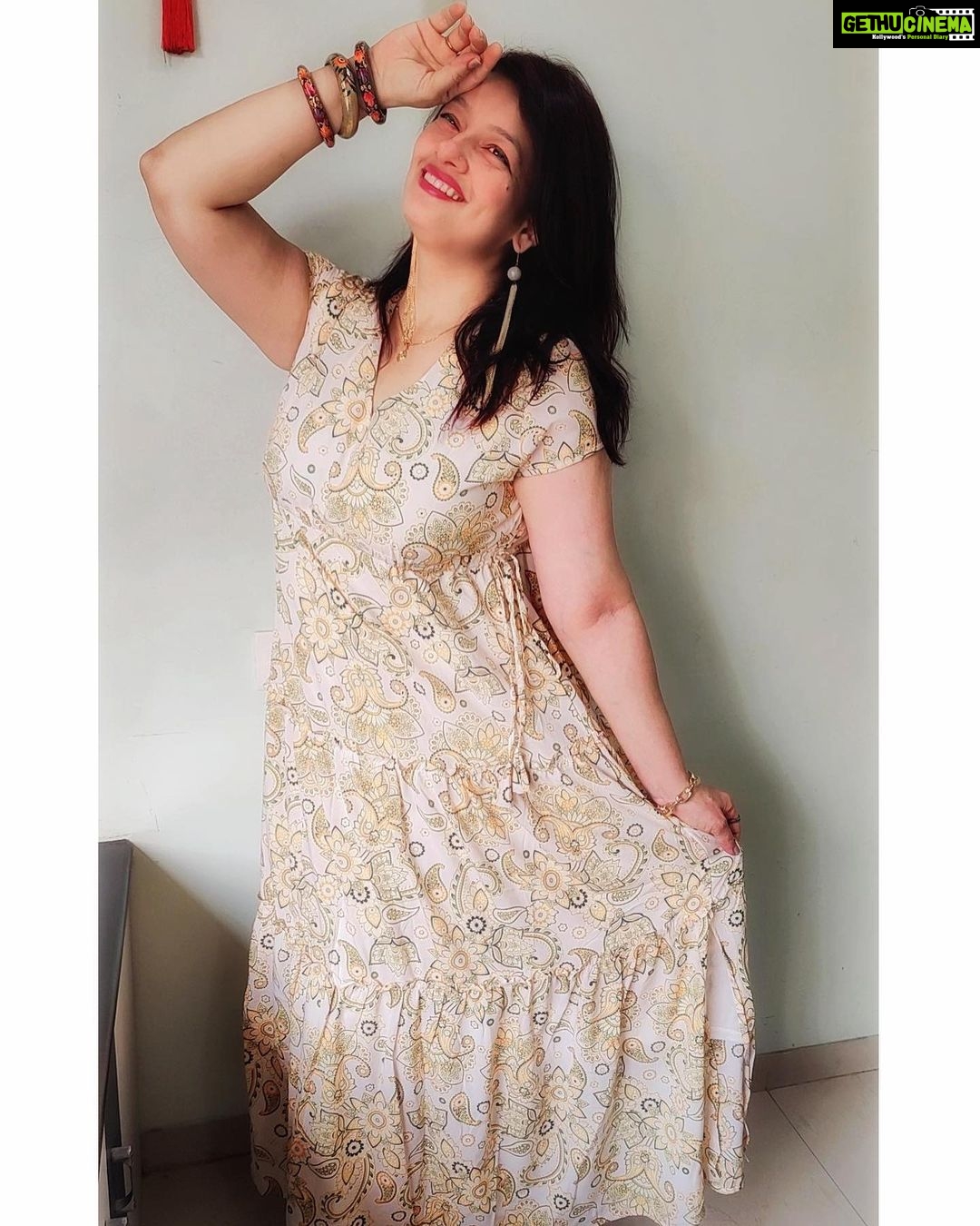 Falguni Rajani Instagram - One of my top picks from @zinklondon Where flowers bloom, so does hope 🌸