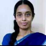 Fathima Babu Instagram - "சாப்பிட்டாச்சா...?" அடுத்த கேள்வி வந்தது. "ஆச்சு... அப்புறம், உண்மையிலேயே எனக்கு 40 வயசுதான்." நர்மதா தட்டிவிட்டுக் காத்திருந்தாள். சிறிது நேரத்துக்கு பதிலேதும் வராது போக, "வயசு கன்ஃபார்ம் ஆனதும் சாட் பண்ணப் பிடிக்கலையா?" என்று ஒரு கேள்வி அனுப்பினாள். உடனே பதில் வந்தது. "பைத்தியம்... ஒரு கால் வந்தது. அட்டெண்ட் பண்ணிட்டு வந்தேன். அவன் ஒரு முத்தமிடும் ஸ்மைலியைக் கூடவே அனுப்பினான். வாயருகில் இதயமுள்ள ஸ்மைலி. நர்மதாவும் 4 ஸ்மைலிகள் அனுப்பினாள். உள்ளே ஒருவித உணர்வு. ஃபில்டரில் கொதிக்கும் நீரூற்றினால் காபித்தூளின் மேல் காற்றுக் குமிழிகள் புருபுருத்து வெடிக்குமே? அதே மாதிரி அடி வயிற்றில் புருபுருத்தது. இன்று இரவு 8.50 மணிக்கு கிளப் ஹவுஸ் சிறுகதை நேரம் பகுதியில் ஐ.கிருத்திகா அவர்களின் "கூடடைதல்" சிறுகதை சேர்வதற்கான இணைப்பு கமென்ட்டில்