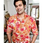 Ganesh Venkatraman Instagram - Saturday MOOD 😎😎🎶🎶 #saturdaystyle #weekendmood