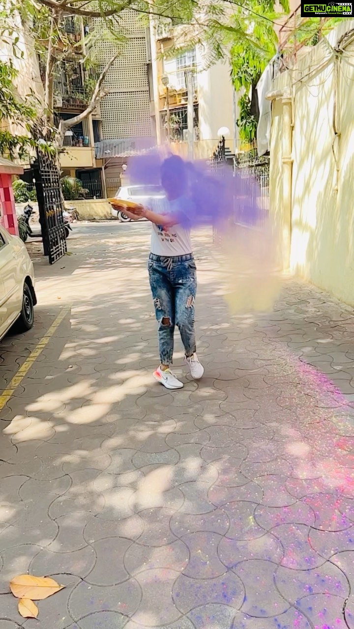 Gurleen Chopra Instagram - SPREAD THE COLOUR OF LOVE ❤️