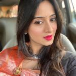 Harshika Poonacha Instagram – Just me in love with me in me ♥️♥️♥️
I will tell you why, there is small story to it 🙈
So that’s me all set to attend the Maha Shivaratri event . So my luggage is stuck in Turkey airport and all my stuff is there,My clothes,my accessories,my makeup items ,literally everything i need ..
Still I’m dolled up to the event with whatever I had . So I’m  so proud of myself that I could do somuch with nothing .
Another talent of mine which I realised today 🤣
#HappyShivarathri sweethearts ♥️♥️♥️