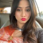 Harshika Poonacha Instagram – Just me in love with me in me ♥️♥️♥️
I will tell you why, there is small story to it 🙈
So that’s me all set to attend the Maha Shivaratri event . So my luggage is stuck in Turkey airport and all my stuff is there,My clothes,my accessories,my makeup items ,literally everything i need ..
Still I’m dolled up to the event with whatever I had . So I’m  so proud of myself that I could do somuch with nothing .
Another talent of mine which I realised today 🤣
#HappyShivarathri sweethearts ♥️♥️♥️