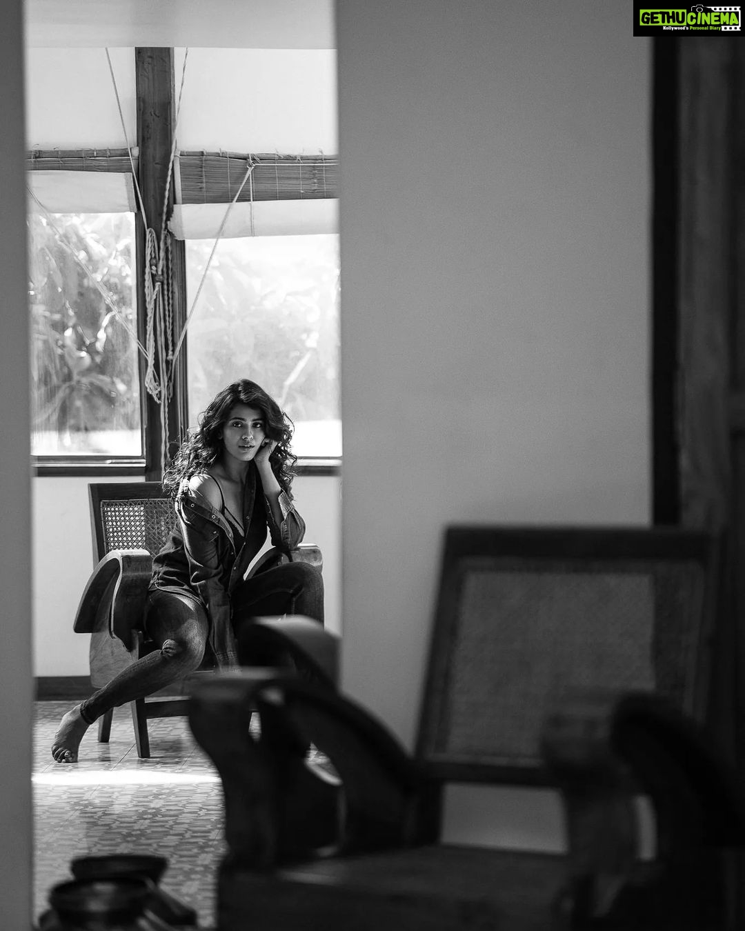 Hebah Patel - 53.1K Likes - Hebah.
From the archives, 2019.
This shoot feels like it was ages ago! But hey the world was different too, back then. These photos are a result of me bumping into Hebah on a flight, she was the sleepyhead in the middle and I was on window taking photos during landing. 🤣 That chance meeting is like a lot of my photos - being at the right place, at the right time, with a bit of luck thrown in. Or wait, what is that they say about chance favoring the prepared mind. 👀
Anyhoo. See these 8 photos, and talk to the me in the comments. 😁
#chasinglight #makeportraits #beauty