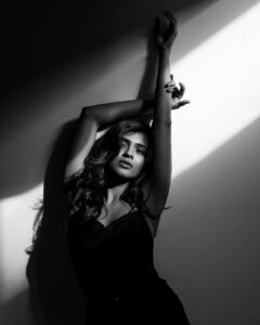 Hebah Patel Instagram - Hebah.
From the archives, 2019.

This shoot feels like it was ages ago! But hey the world was different too, back then. These photos are a result of me bumping into Hebah on a flight, she was the sleepyhead in the middle and I was on window taking photos during landing. 🤣 That chance meeting is like a lot of my photos - being at the right place, at the right time, with a bit of luck thrown in. Or wait, what is that they say about chance favoring the prepared mind. 👀

Anyhoo. See these 8 photos, and talk to the me in the comments. 😁

#chasinglight #makeportraits #beauty