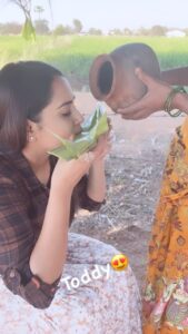 Himaja Instagram - 😍#trendingreels #arabickuthu #halamithihabibo #vijay #poojahegde #toddy #habibo