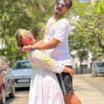 Hina Khan Instagram - Happy Holi Everyone ❤️